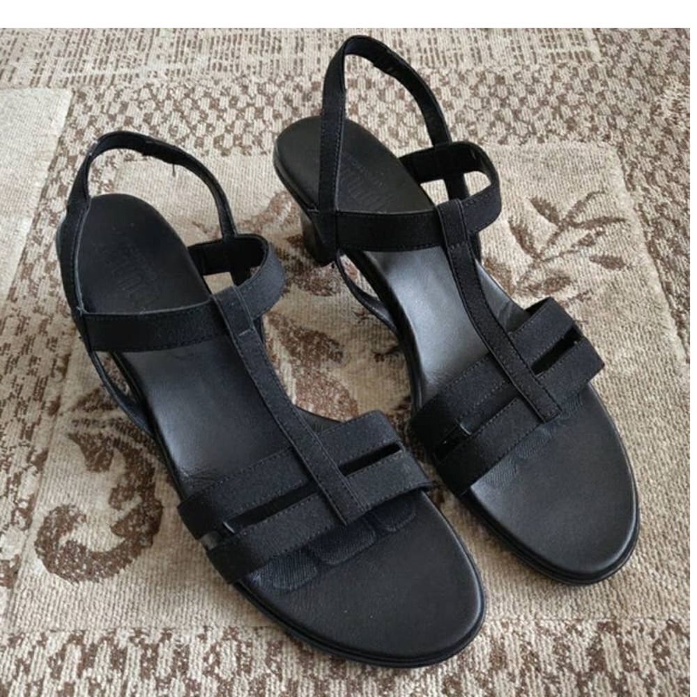 Munro Strappy High Heel Sandals Sz 9